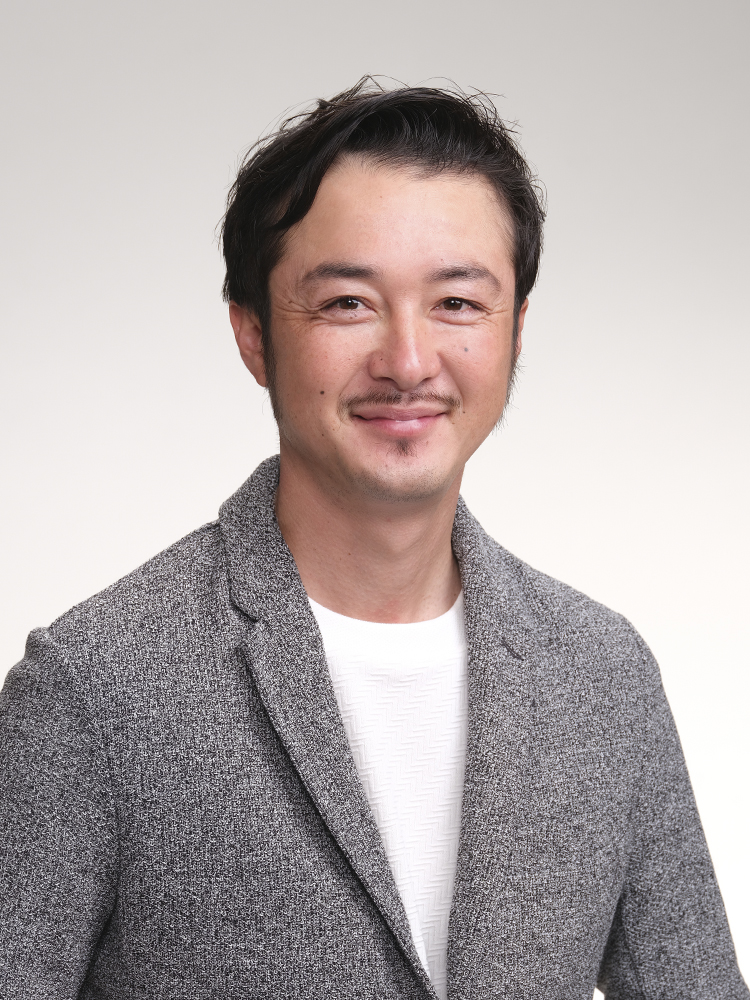 代表取締役社長 百﨑 大輔